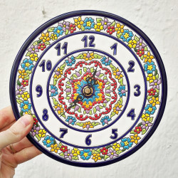 Horloge en céramique - 22cm. -