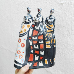 Piece "Mujeres" - 27 cm. -