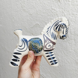 Piece "Horse" - 20 cm. -