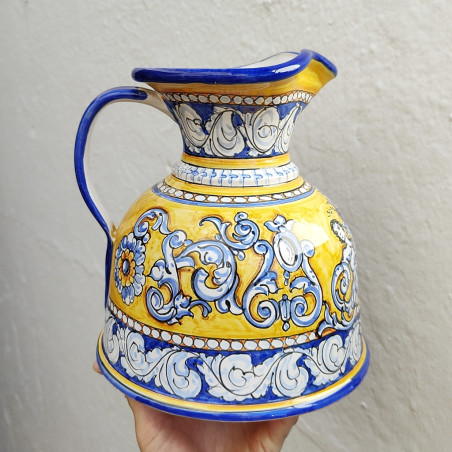 Brocca in ceramica - 22 cm.