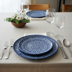 Set of 2 Dinner plates.