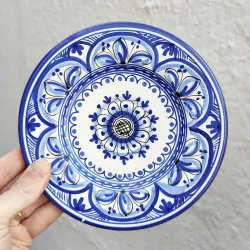 Piatto in ceramica - 18 cm.