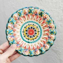 Piatto in ceramica - 18 cm.