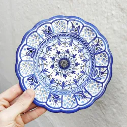 Piatto in ceramica - 18 cm.