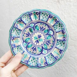 Piatto in ceramica - 18 cm.