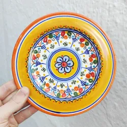 Piatto in ceramica - 18 cm.