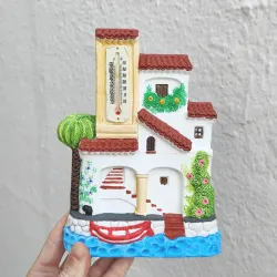 Ceramic house - 21 cm.