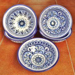 Set di 3 ciotole da 16 cm.