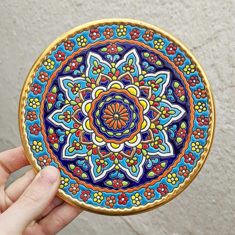 Plat "Arte" - 17 cm. -