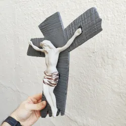 Krucyfiks ceramiczny - 36 cm. -