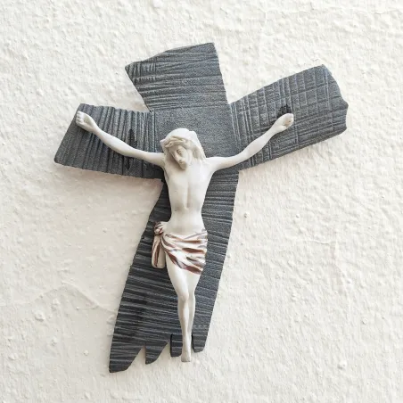 Krucyfiks ceramiczny - 36 cm. -
